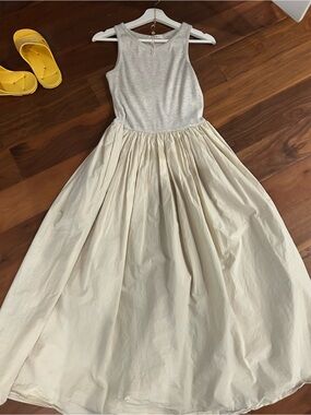 Cream & Light Gray Sleeveless Maxi Dress Korean size small